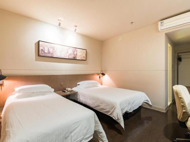 Jinjiang Inn Nanjing Road Pedestrian Streeteast Asia Hotel Şanghay Dış mekan fotoğraf