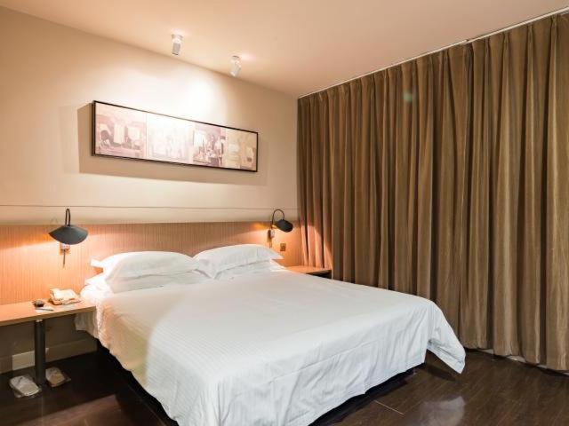 Jinjiang Inn Nanjing Road Pedestrian Streeteast Asia Hotel Şanghay Dış mekan fotoğraf